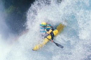 爱游戏入口-关键时刻抽筋离场，博伊无碍但敲响体能警钟